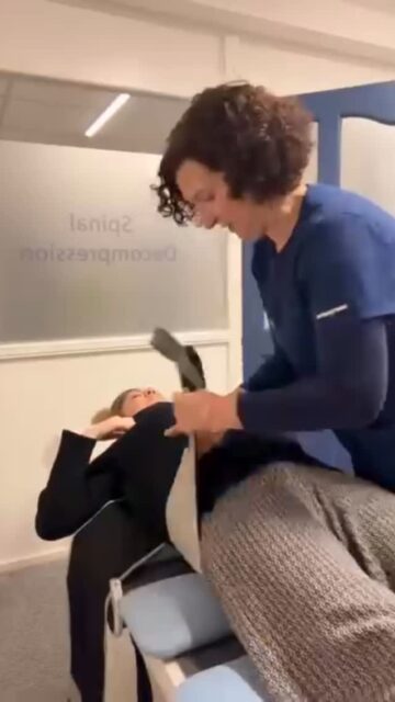Getting set up on our spinal decompression table 👇 (sped up for viewing purposes)

This non-invasive treatment gently stretches the spine to:
- Relieve pressure on discs & nerves
- Reduce back & leg pain
- Support disc healing & hydration
- Improve mobility & overall function

Perfect for those dealing with slipped discs, sciatica or ongoing back pain.

Want to feel the difference?
📞 Call us on 0504 26090 to book in

#SpinalDecompression #BackPainRelief #ThePhysioLab #Thurles #Tipperary