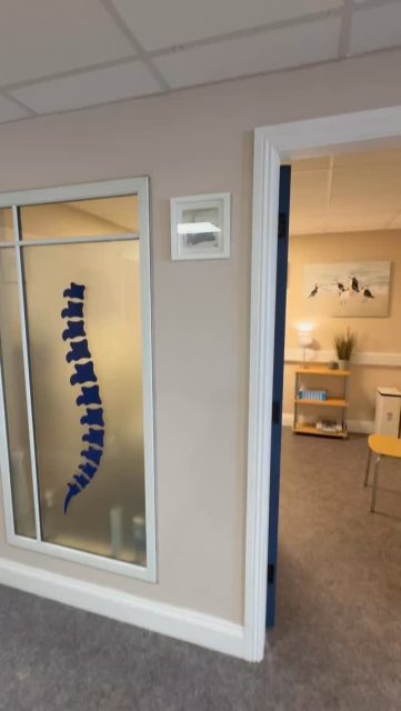 A quick look inside Treatment Room 3 👀

One of the many spaces where our physios assess, treat and support people through their recovery journey. #thephysiolab #thurles #tipperary #injuryrecovery #physiocare