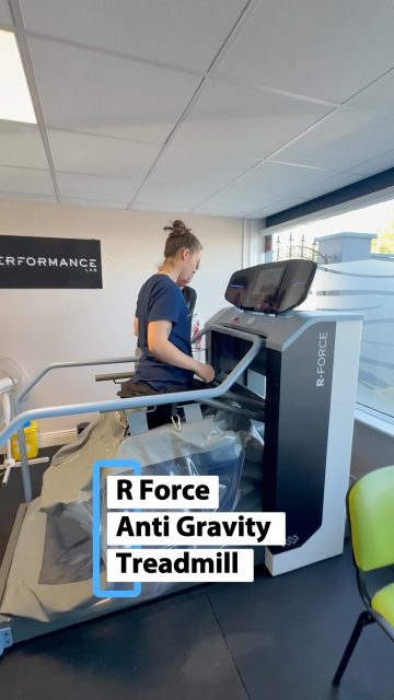Here’s a look at our Anti-Gravity Treadmill in action. It allows us to reduce the amount of weight going through your joints while you walk, making it a great option for many rehabilitation programmes. 🏃♀️
If you’d like to find out whether it’s suitable for you, give us a call on (0504) 26090.
#thephysiolab #RForceAntiGravityTreadmill #SportsRecovery #thurles #physiocare