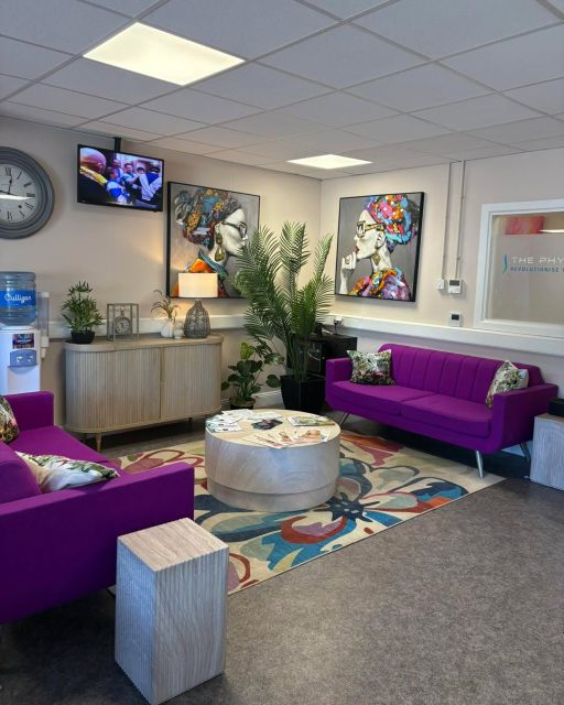 Today's schedule includes...
✔️ Physio appointments
✔️ Spinal Decompression
✔️ Hyperbaric Oxygen Therapy
✔️ Shockwave Therapy
✔️ Emsella sessions
Need an appointment? Give us a call on 0504 26090.
#thephysiolab #thurles #physiocare #emsella®️ #spinaldecompression