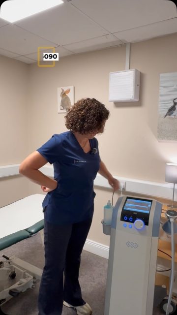 One injury we’ve been seeing a lot more of lately… stress fractures 👀

Therese talks us through how we can approach recovery here at The Physio Lab - combining hands-on physiotherapy with treatments such as Focal Shockwave and our R Force Anti-Gravity Treadmill to help support a safe, gradual return to activity.

Dealing with a persistent pain or injury? Don’t leave it niggling - get it checked. 💪
📞 0504 26090 #thephysiolab #thurles #tipperary #stressfracture #focalshockwave